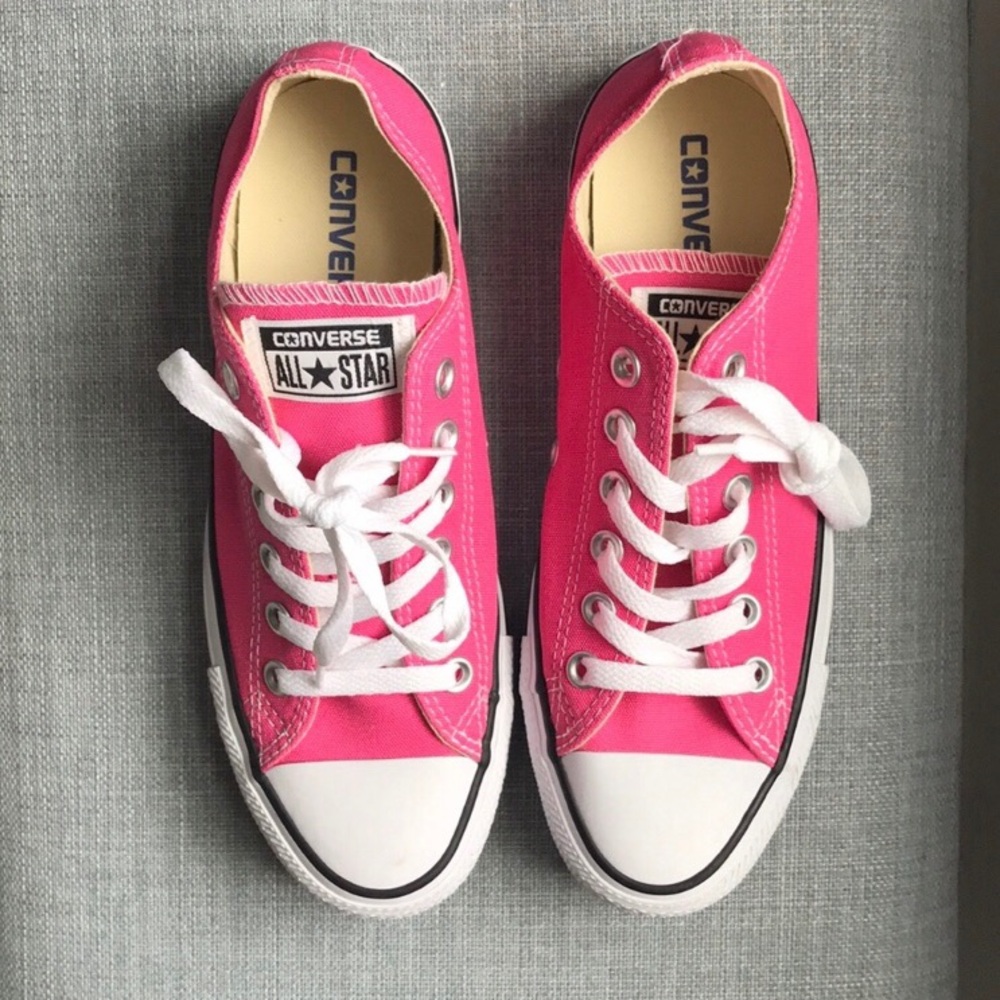 BrandNew Pink Converse